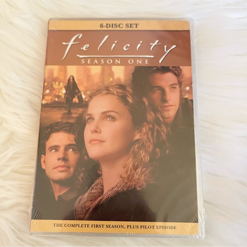NWT Felicity DVD, The Complete First Season Plus Pilot Episode, 6 Disc Set